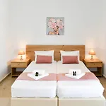 Apartahotel Secreta Vista 3*