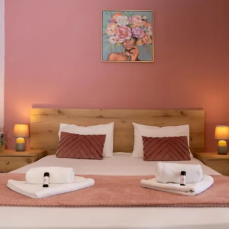 Aparthotel Secreta Vista 3*